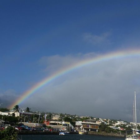Le Voyageur A 1 Mn Du Chu Sud Terre-Sainte, Saint-Pierre Apartment Екстериор снимка
