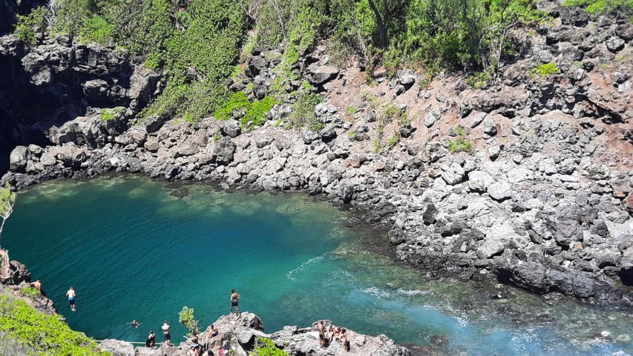 Le Voyageur A 1 Mn Du Chu Sud Terre-Sainte, Saint-Pierre Apartment Екстериор снимка